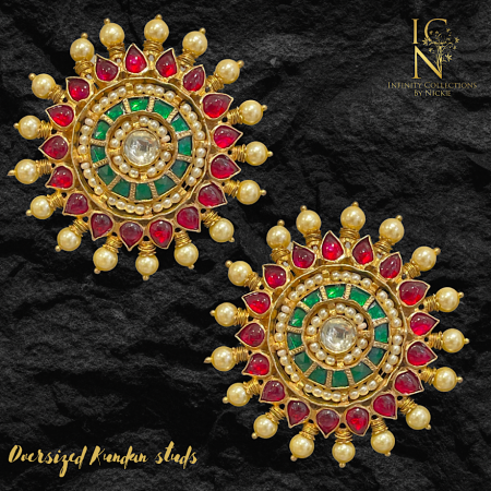 Oversize Pacchi Kundan Studs