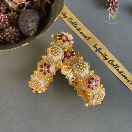 Jaipur's Kangan (Comes as a pair)