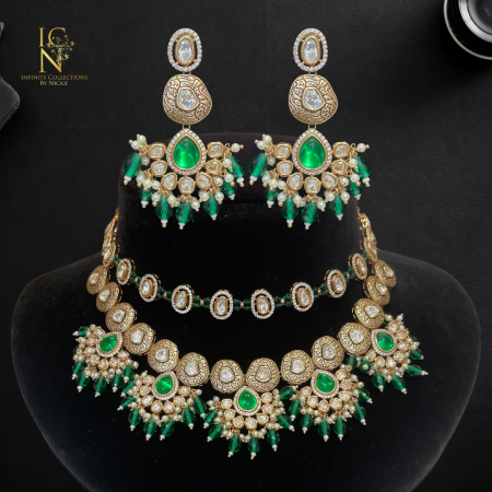 Kundan Polki Necklace set in Emerald Green